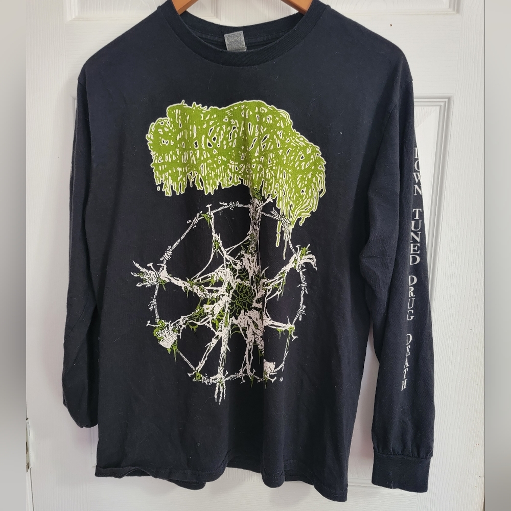 Sanguisuggabog Long Sleeve Tour Shirt